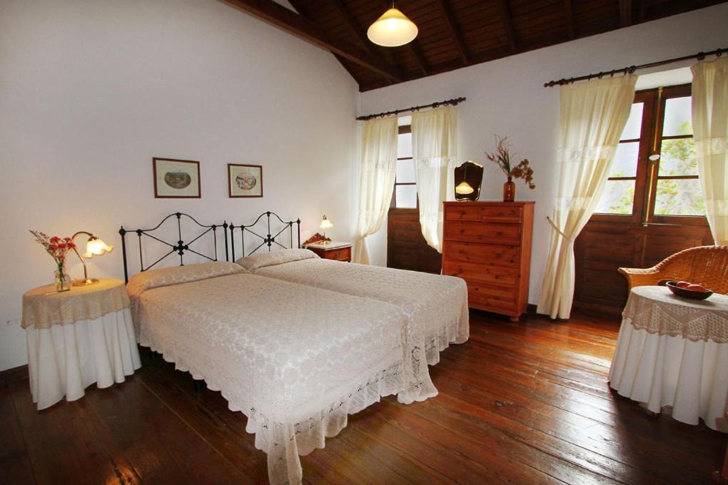 Casa Rural Los Aromos - Wunderschones Landhaus Mit Meerblick Hermigua Bagian luar foto