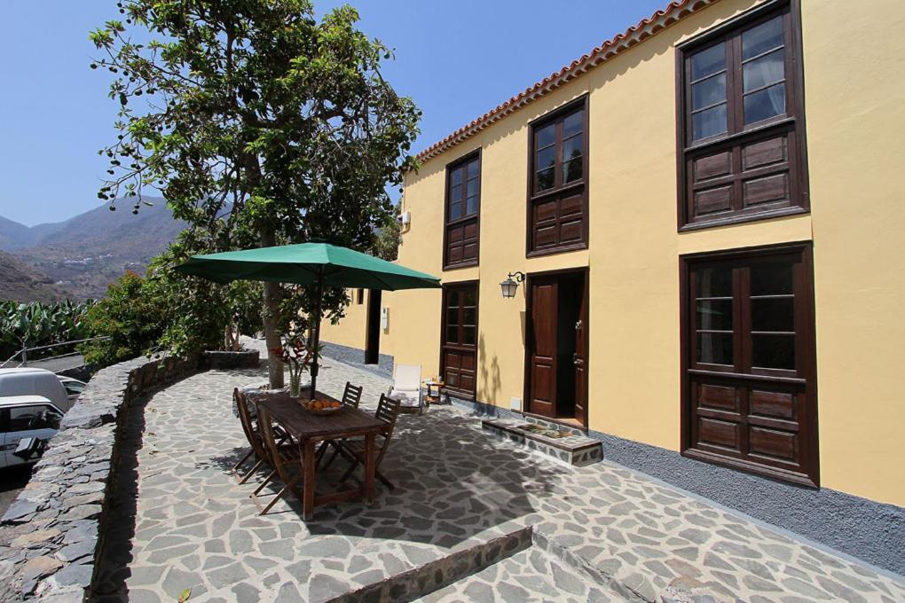 Casa Rural Los Aromos - Wunderschones Landhaus Mit Meerblick Hermigua Bagian luar foto